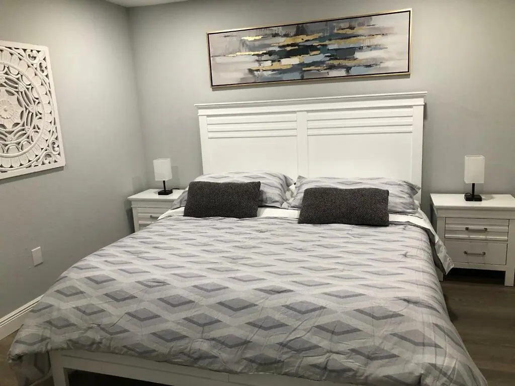 Apartmán Cozy Near With 3 Bedrooms *