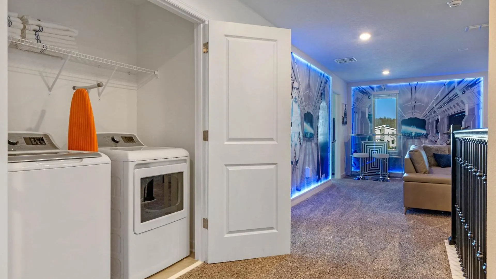 9 Bedroom- 5 Bathroom Storey 4396 Qs Holiday home Kissimmee