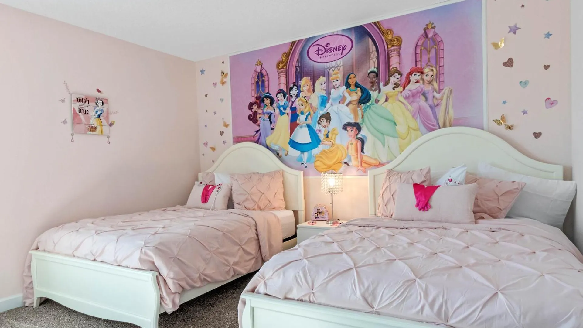 9 Bedroom- 5 Bathroom Storey 4396 Qs