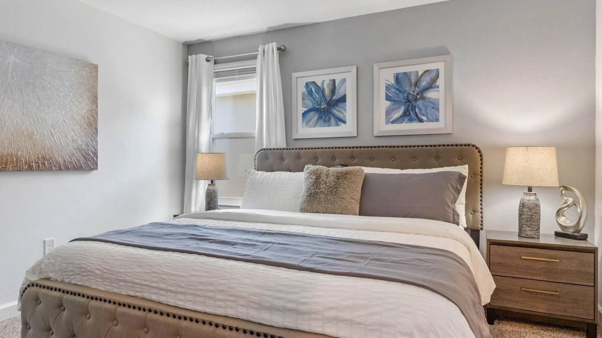 9 Bedroom- 5 Bathroom Storey 4396 Qs