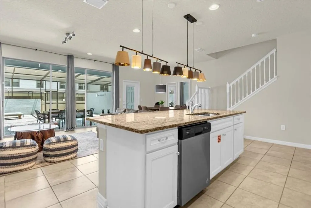 Holiday home 5 Bedrooms-4,5 Bathrooms Windsor Westside2413 Ds