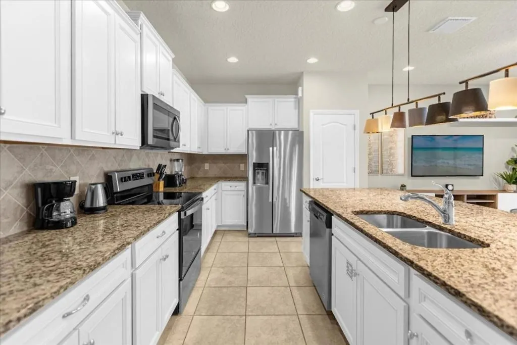5 Bedrooms-4,5 Bathrooms Windsor Westside2413 Ds Kissimmee