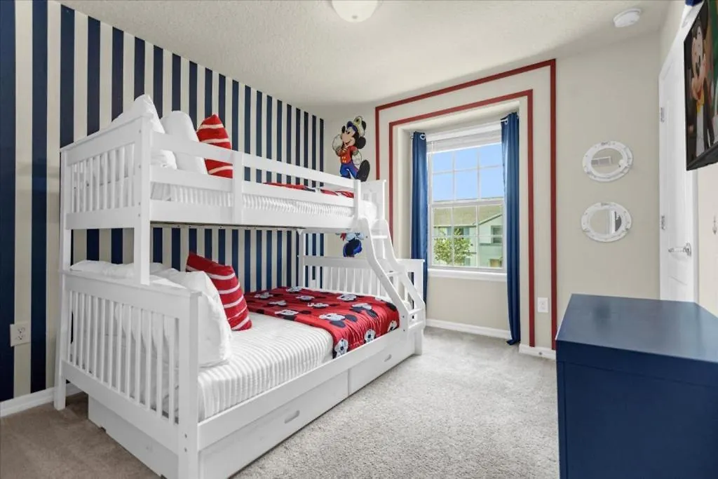 5 Bedrooms-4,5 Bathrooms Windsor Westside2413 Ds Holiday home