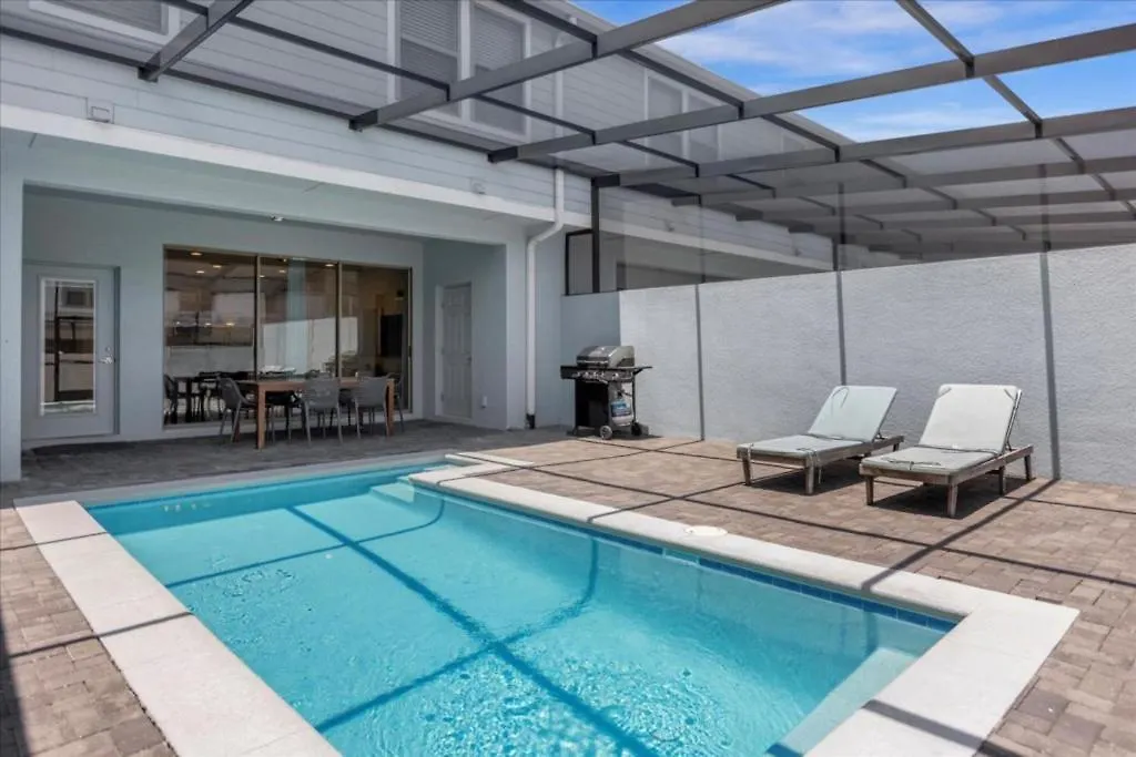 Holiday home 5 Bedrooms-4,5 Bathrooms Windsor Westside2413 Ds *