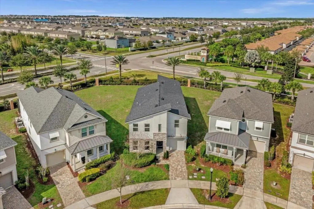 7 Bedrooms- 7 Bathrooms- Solara 8959 Ad Kissimmee