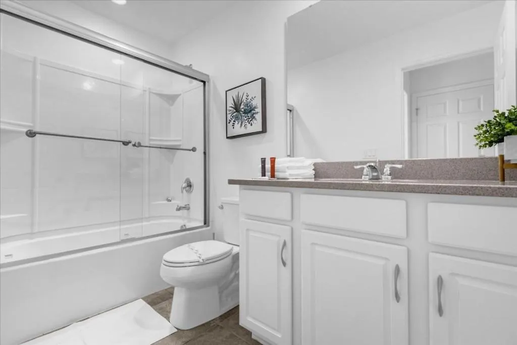 7 Bedrooms- 7 Bathrooms- Solara 8959 Ad