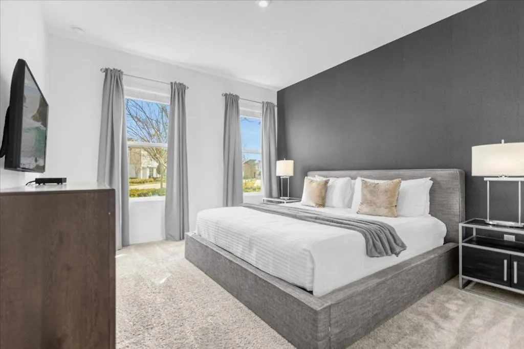 7 Bedrooms- 7 Bathrooms- Solara 8959 Ad Holiday home *