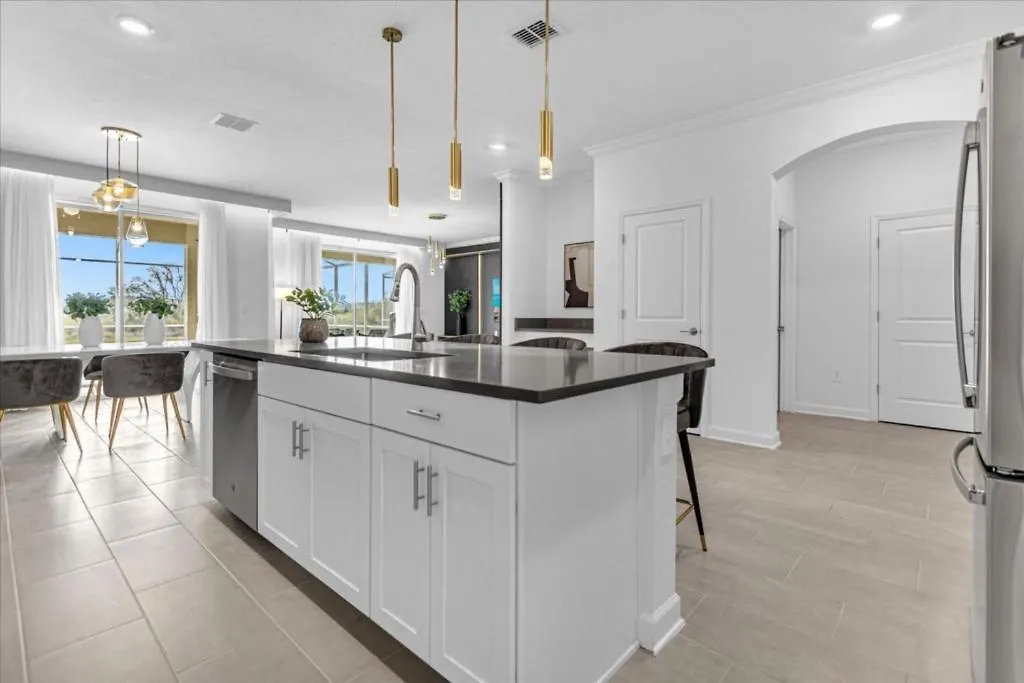 7 Bedrooms- 5 Bathrooms- Champions Gate 8916 Tw 度假居 *