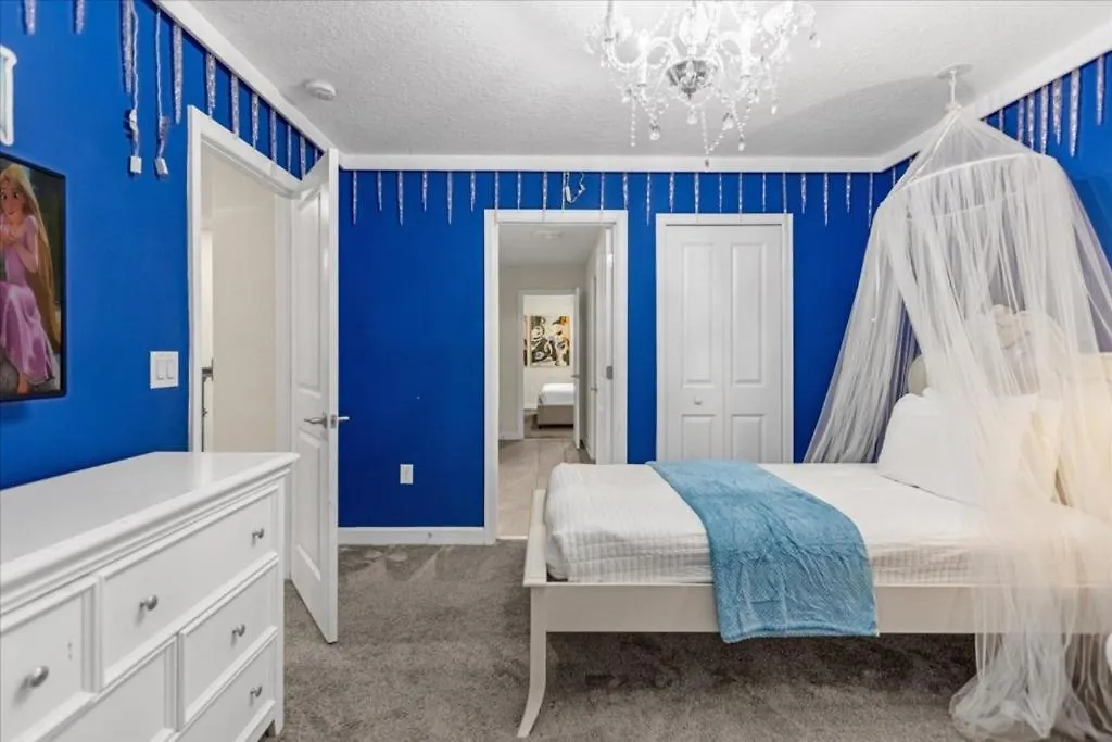 9 Bedroom- 5 Bathroom- Storey 4564tb * Kissimmee