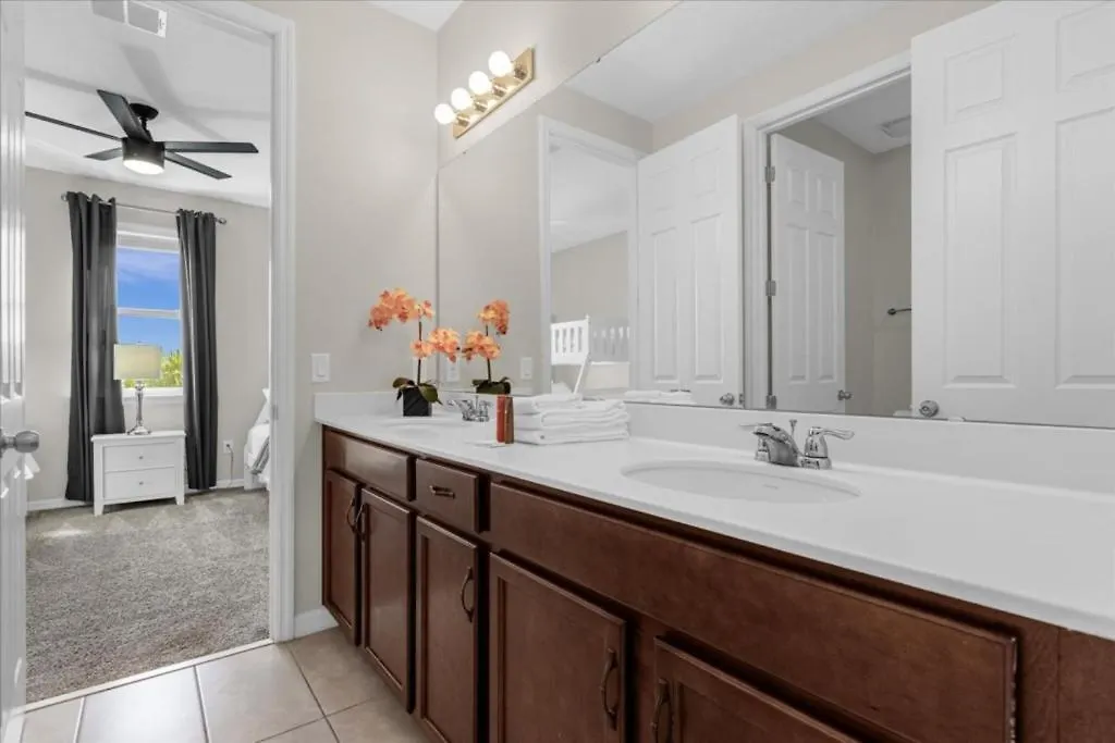 7 Bedrooms- 6,5 Bathrooms- Solara 1502 Sr * Kissimmee