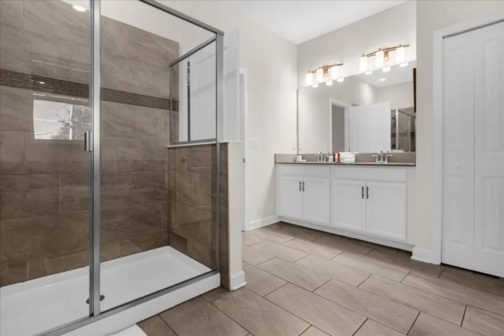 9 Bedroom- 5 Bathroom- Champions Gate 771pb * Kissimmee
