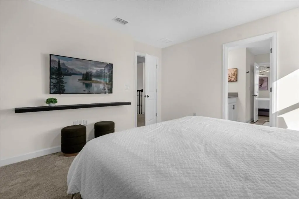 9 Bedroom- 5 Bathroom- Champions Gate 771pb