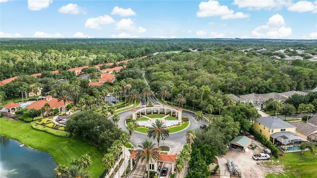 4 Bedrooms- 3 Bathrooms- Emerald Island 2735 Lk 度假居