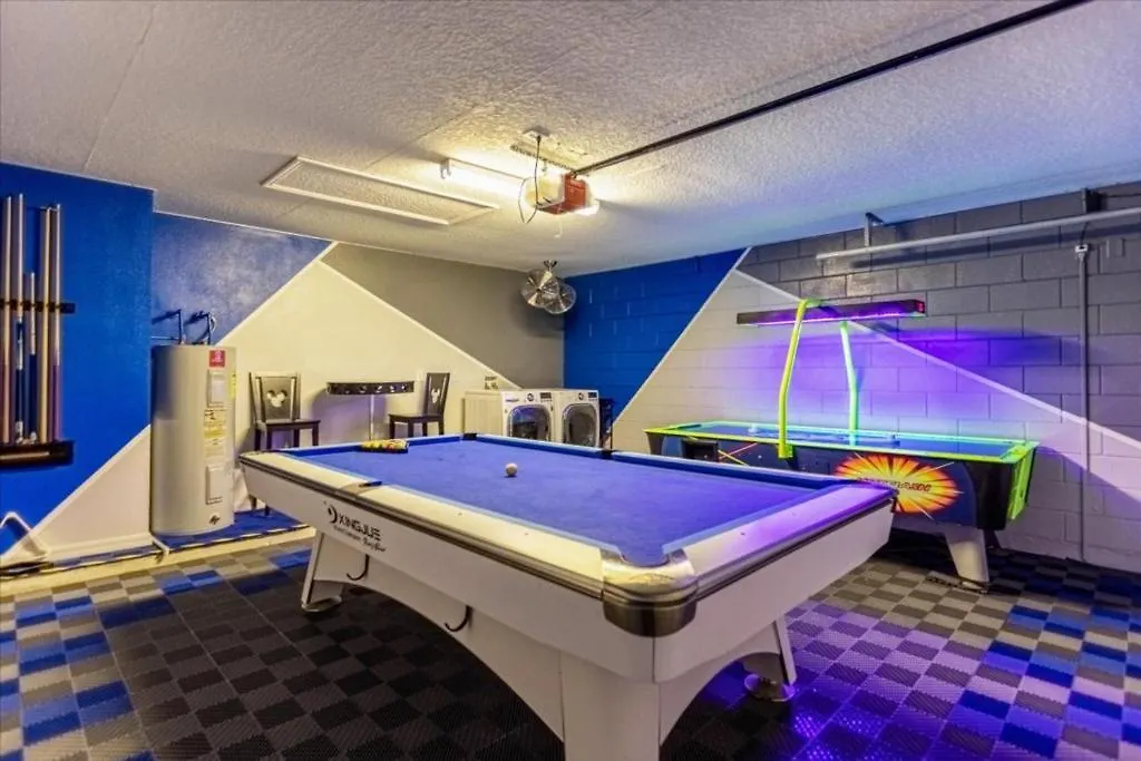 度假居 4 Bedrooms- 3 Bathrooms- Emerald Island 2735 Lk
