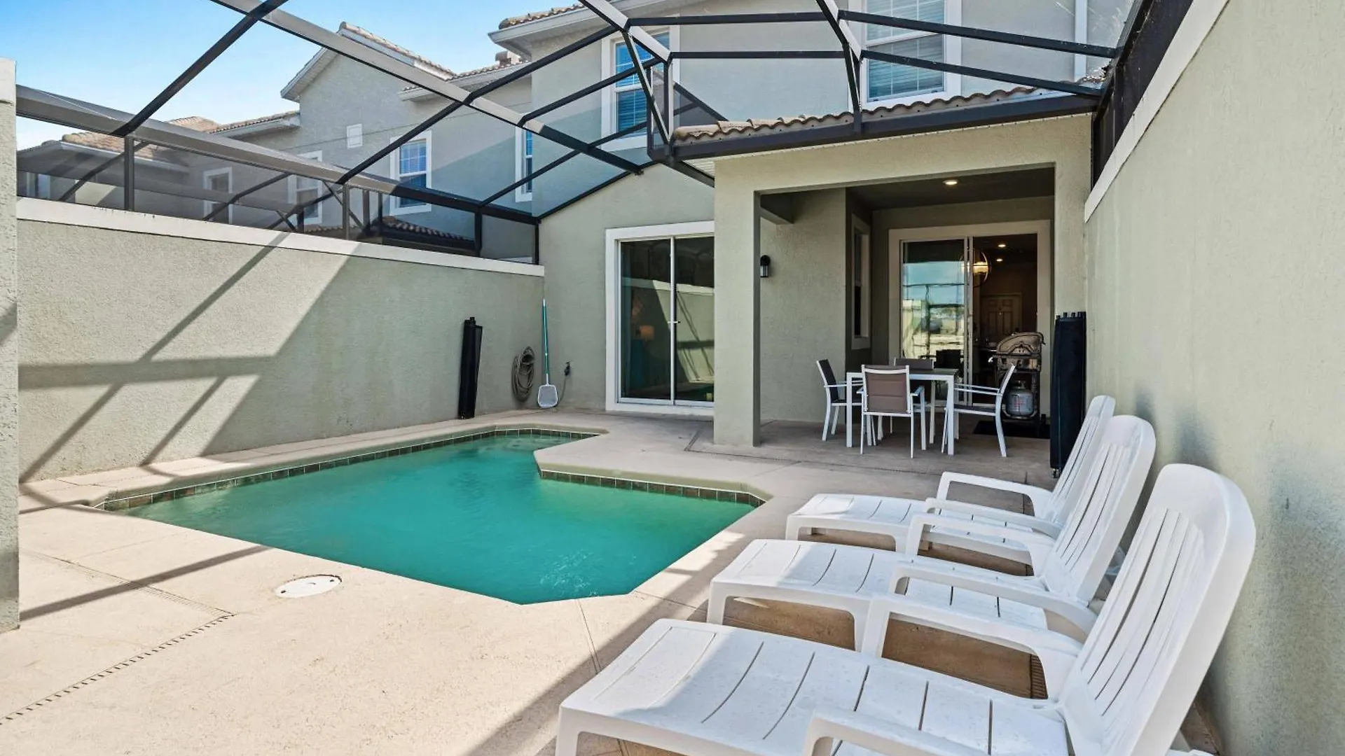 4985 Windermere Ave Holiday home
