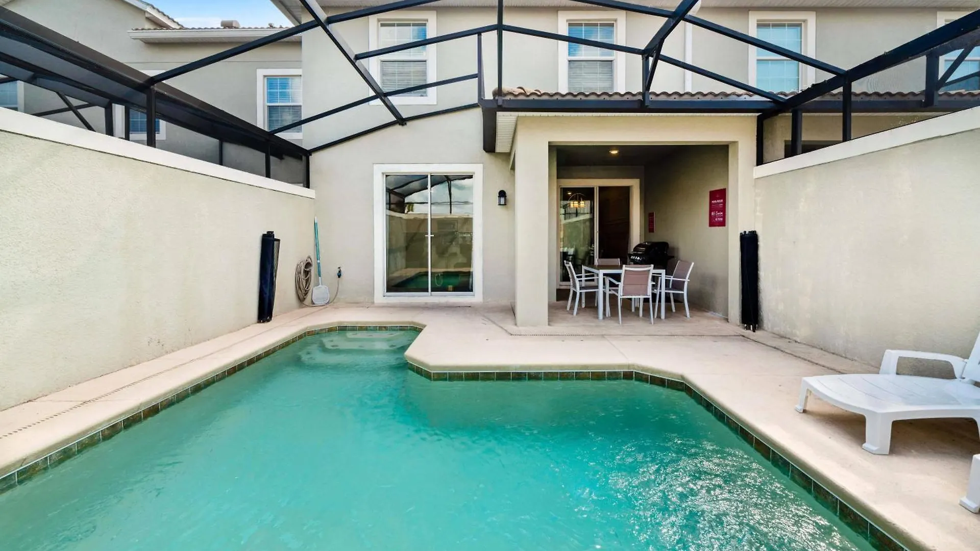 4985 Windermere Ave *
