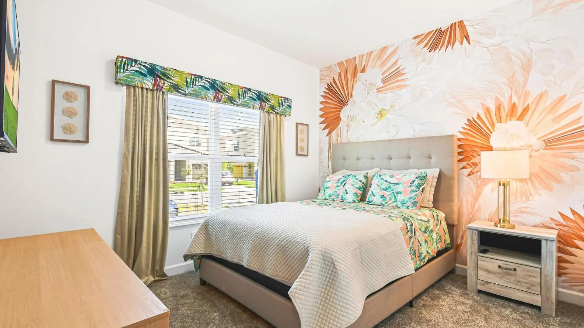 Champions Bliss 5-bed Marvel, Princess Themes, Private Pool Kissimmee