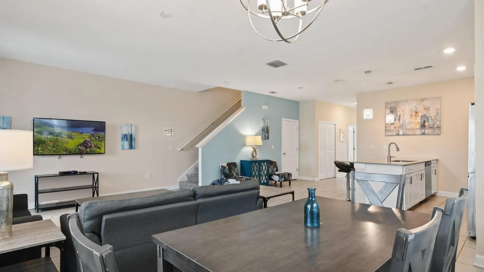 Holiday home Clean Cozy Retreat: 10 Miles To Pool Access
