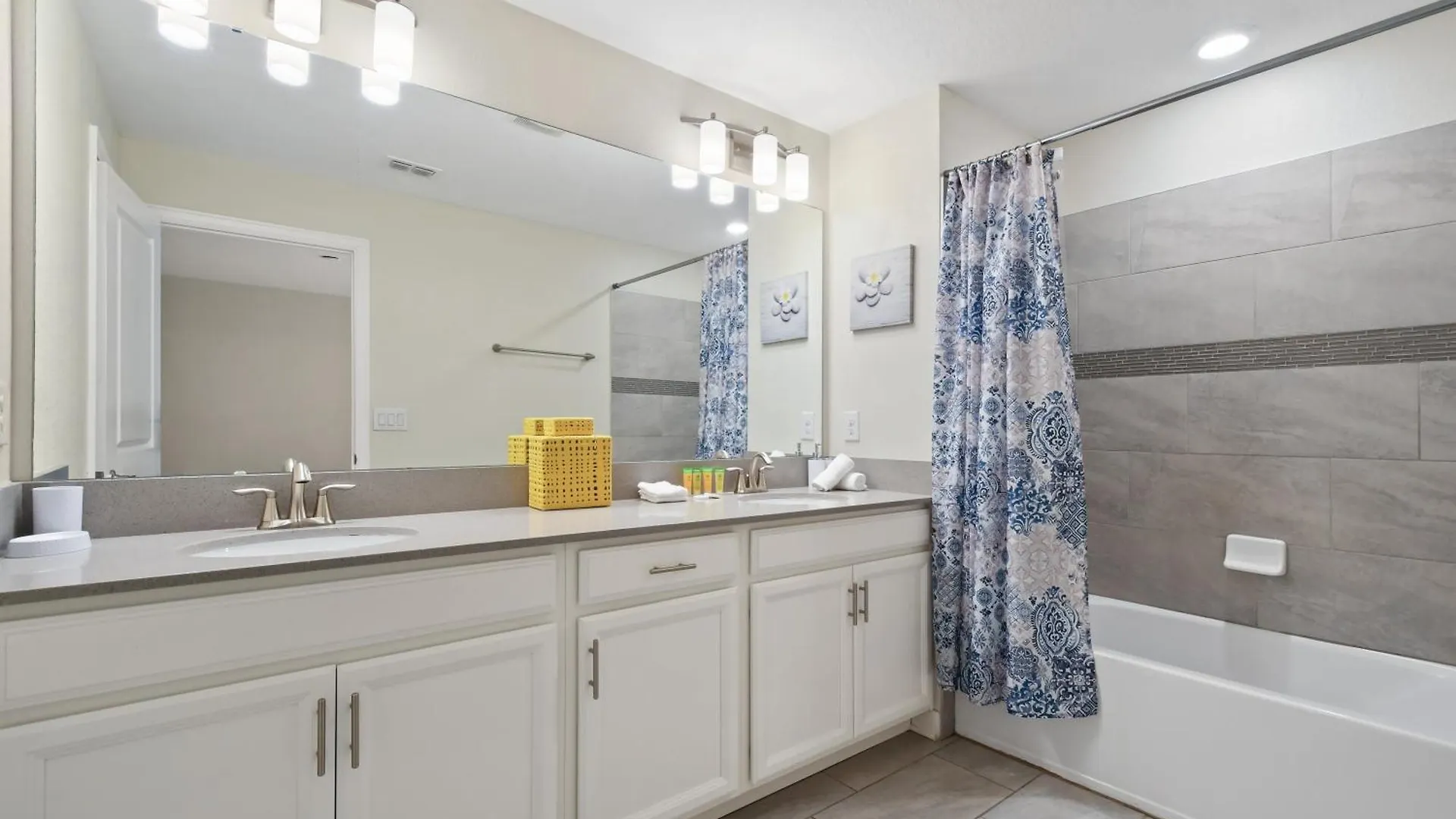 Clean Cozy Retreat: 10 Miles To Pool Access