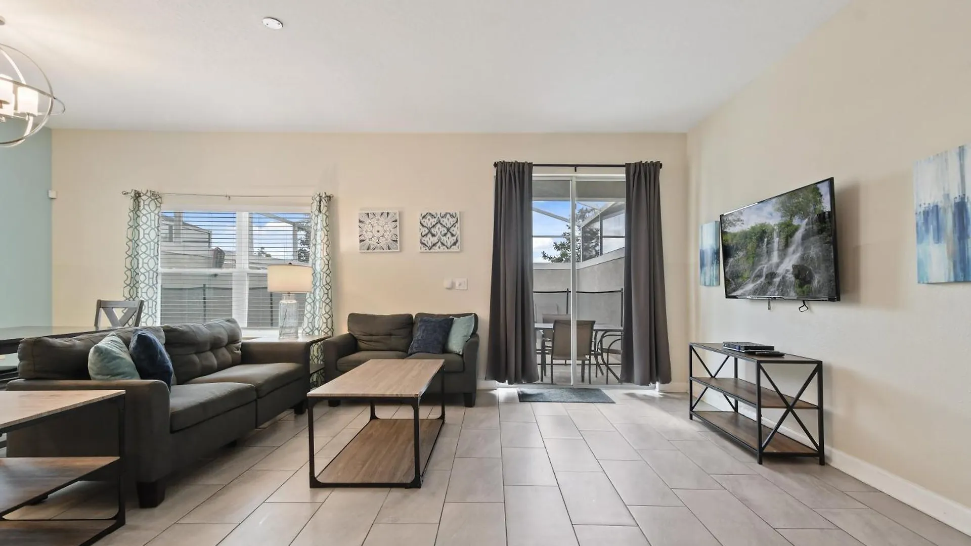 Clean Cozy Retreat: 10 Miles To Pool Access Holiday home