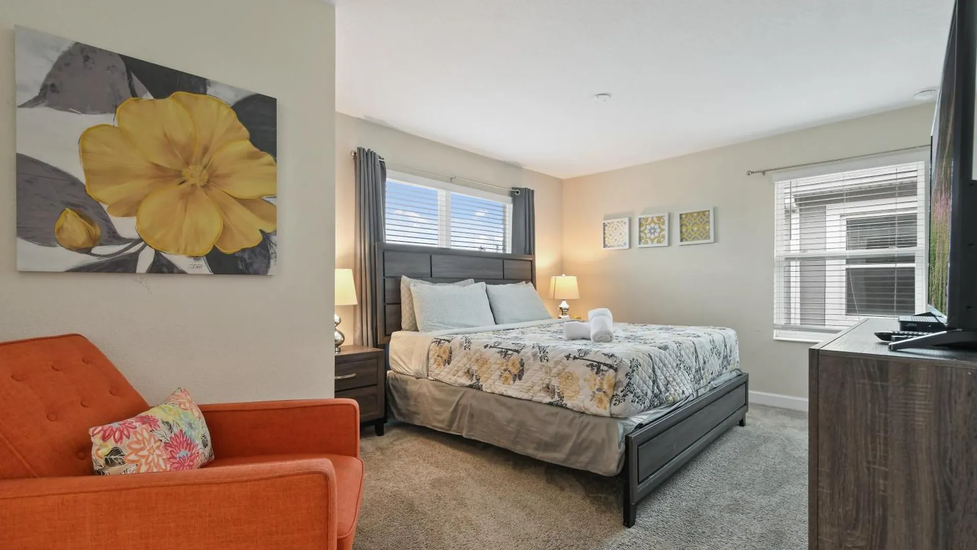 Clean Cozy Retreat: 10 Miles To Pool Access * Kissimmee