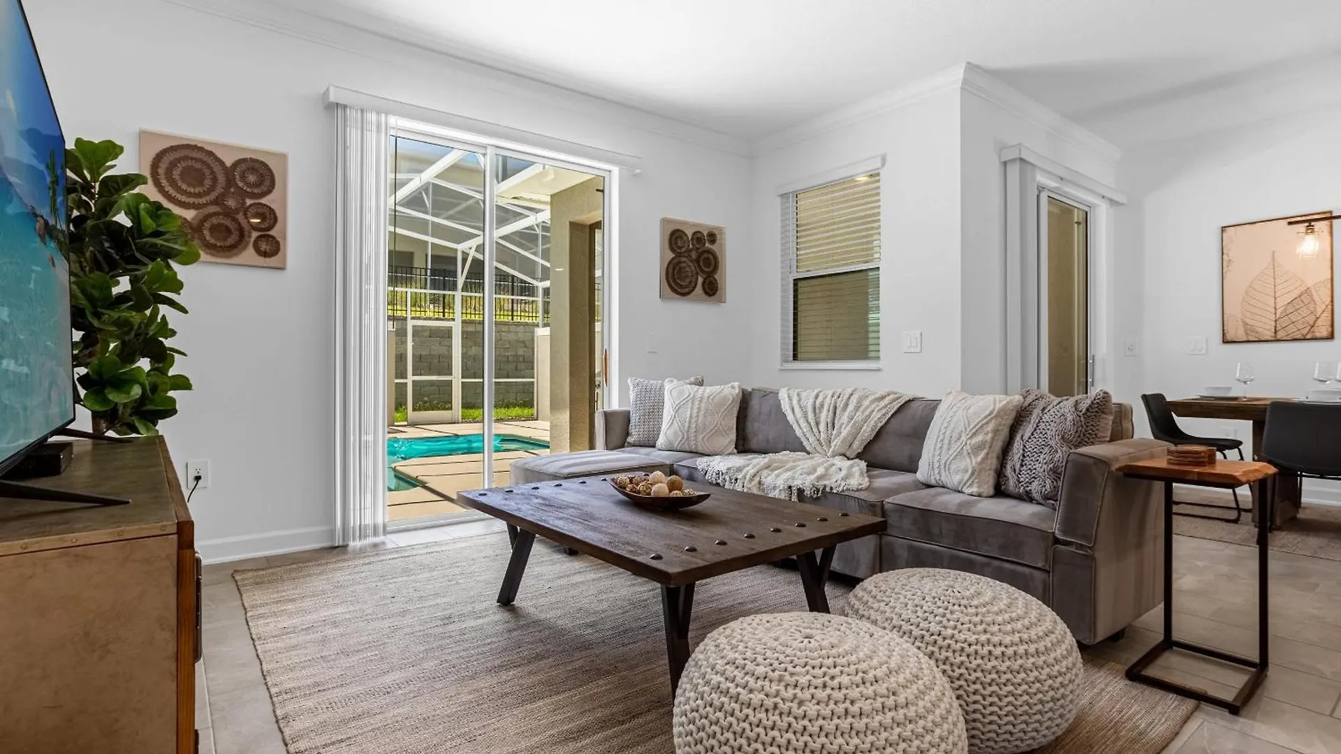 Spacious 4br - Near Disney- With Private Pool