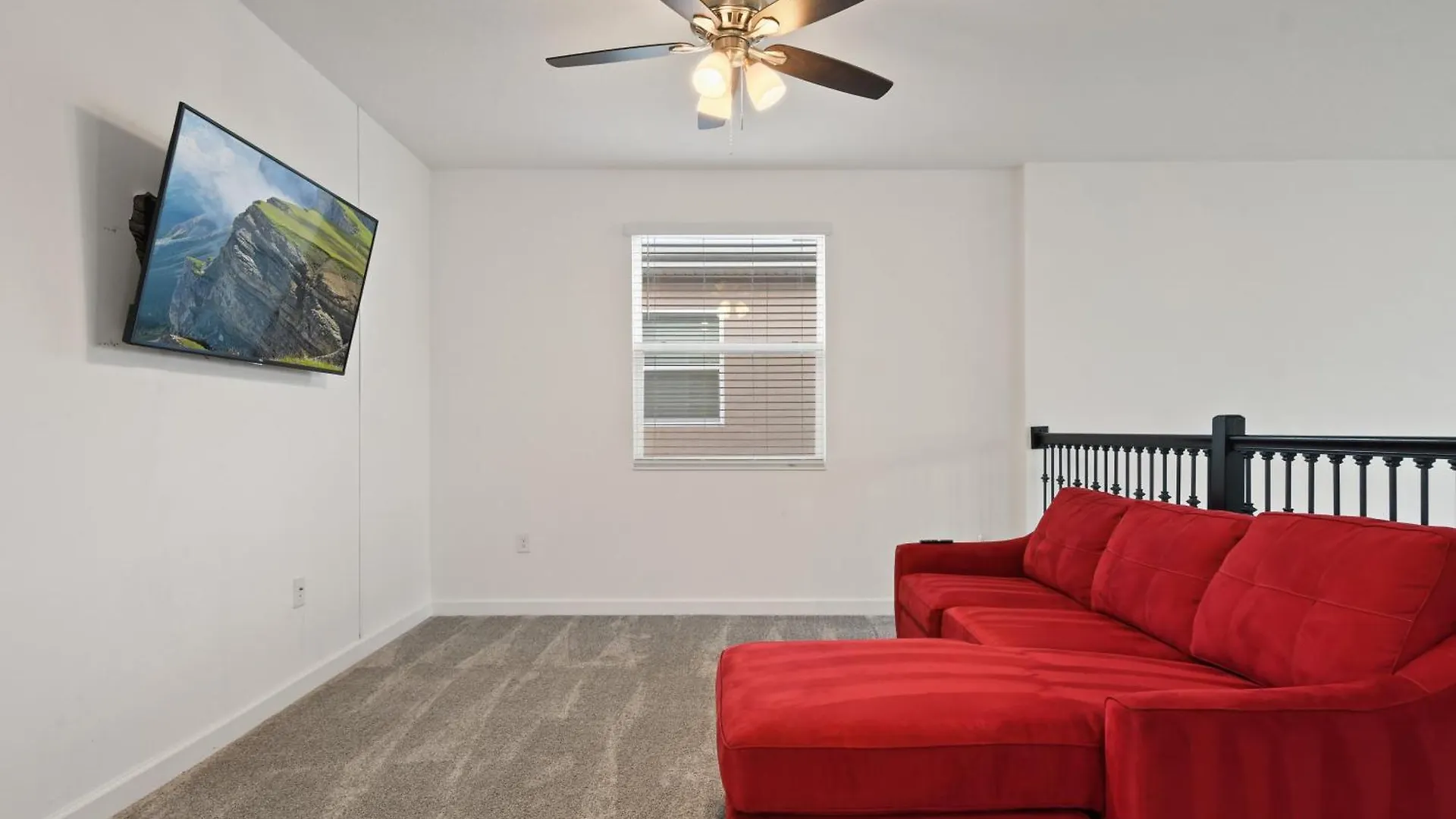 Holiday home Luxurious Near & Shopping!