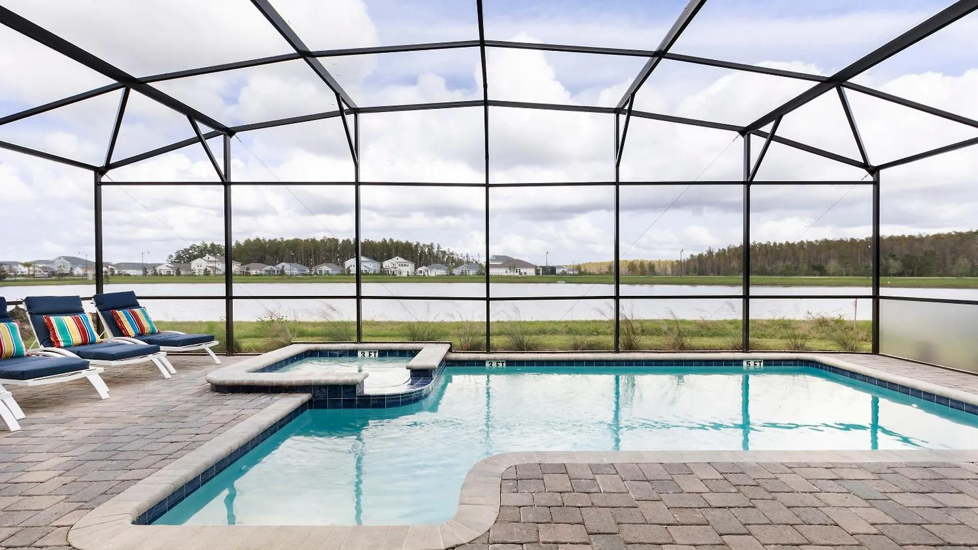 Lakeview In Storey By Diamond