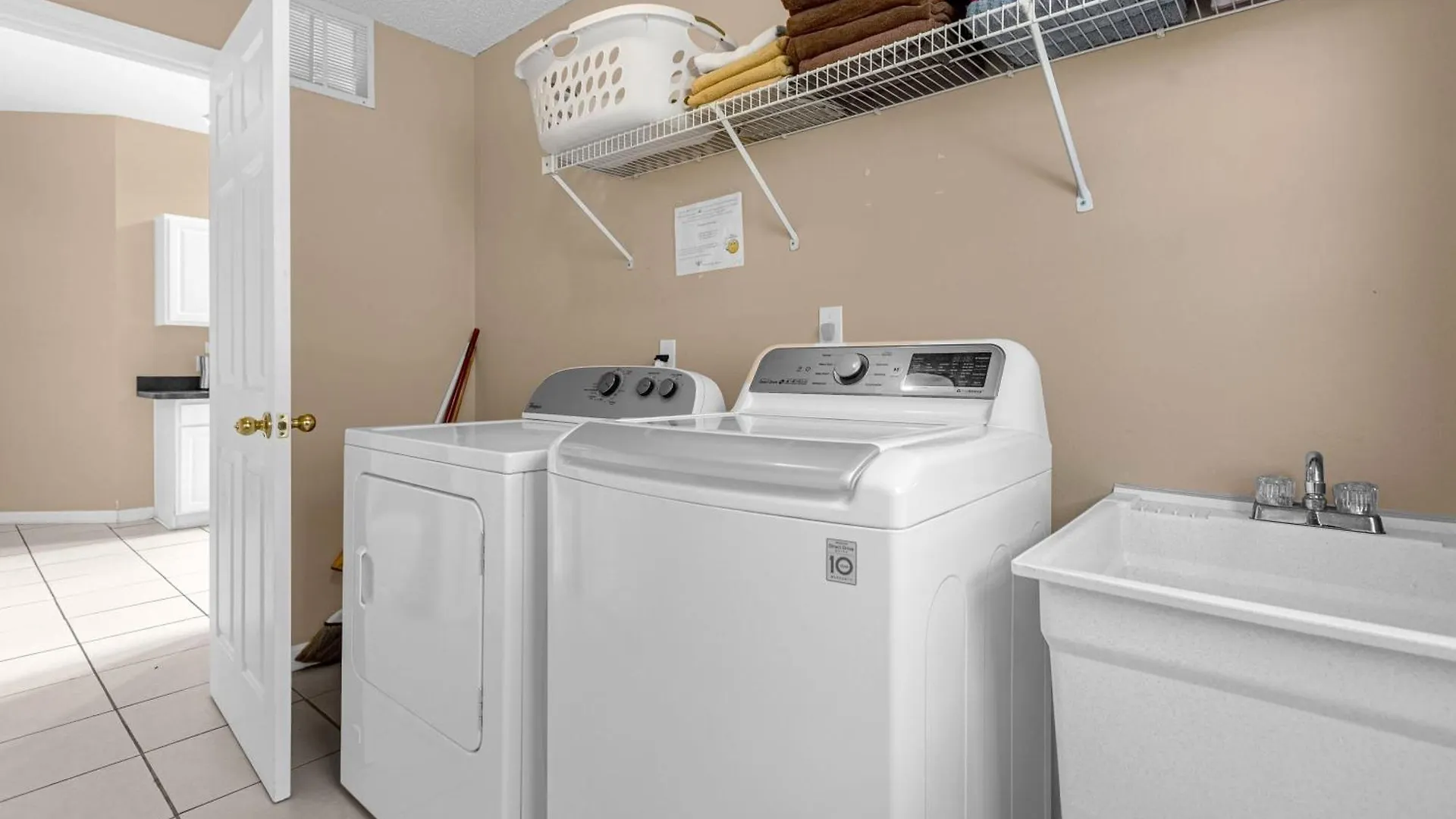 Upstay - Pet Friendly 6br With Pool Hot Tub