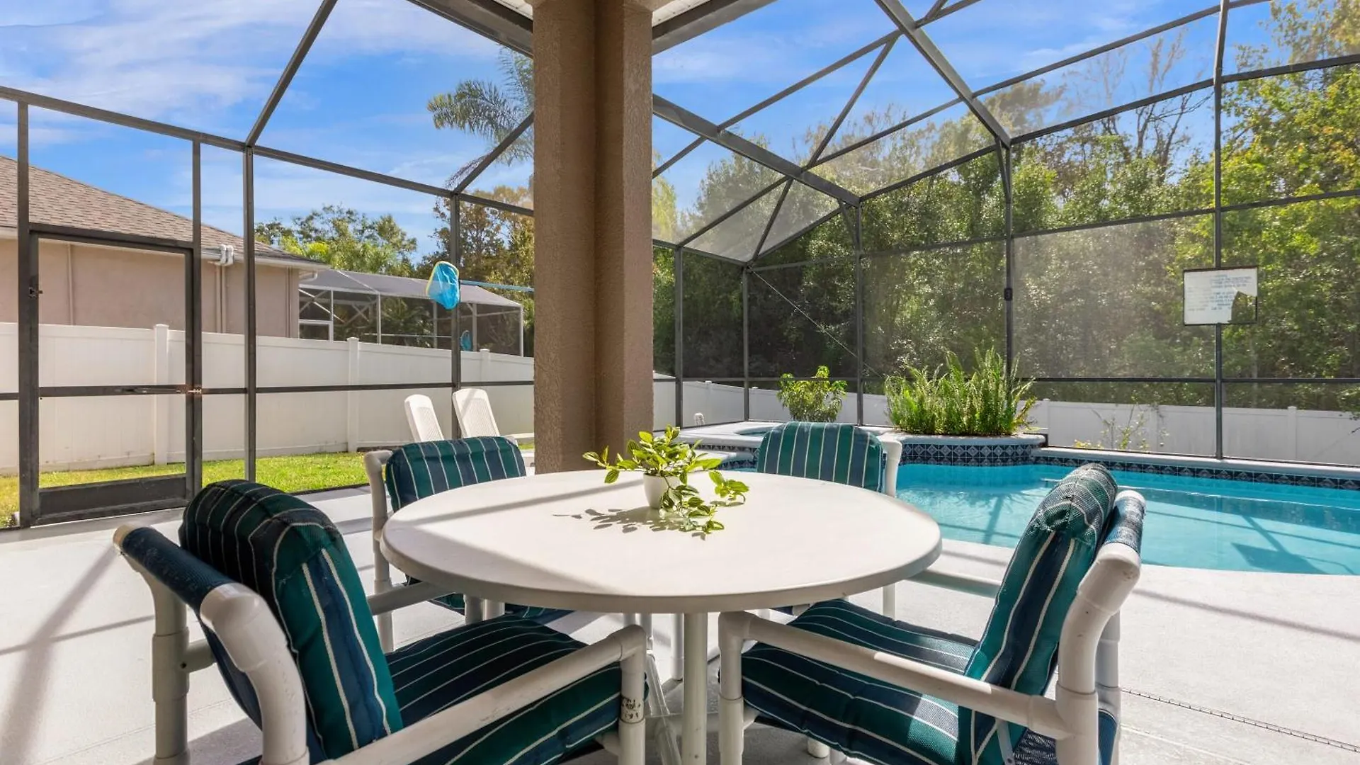 Holiday home Upstay - Pet Friendly 6br With Pool Hot Tub Kissimmee