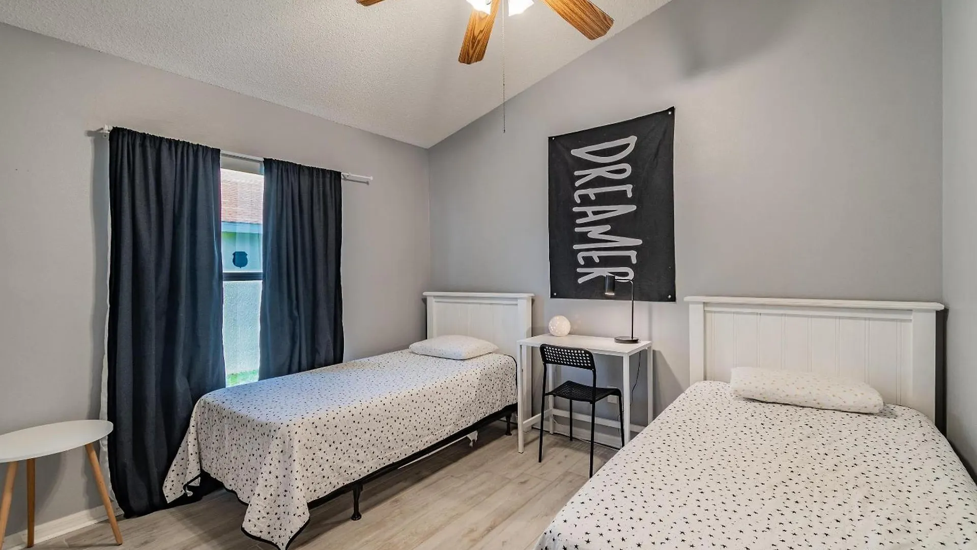 Santee Holiday home *
