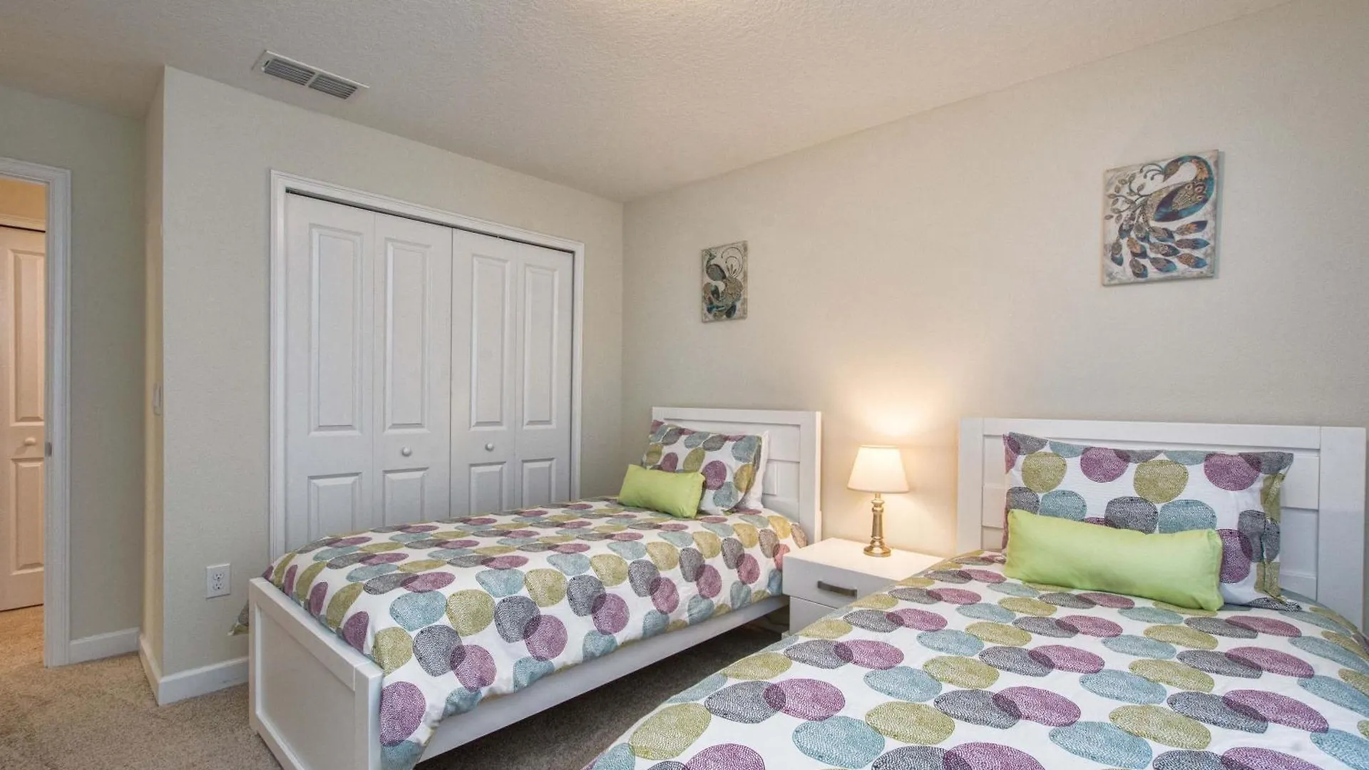 Storey Lake-4 Bedroom Townhome W/splashpool-1633st Kissimmee