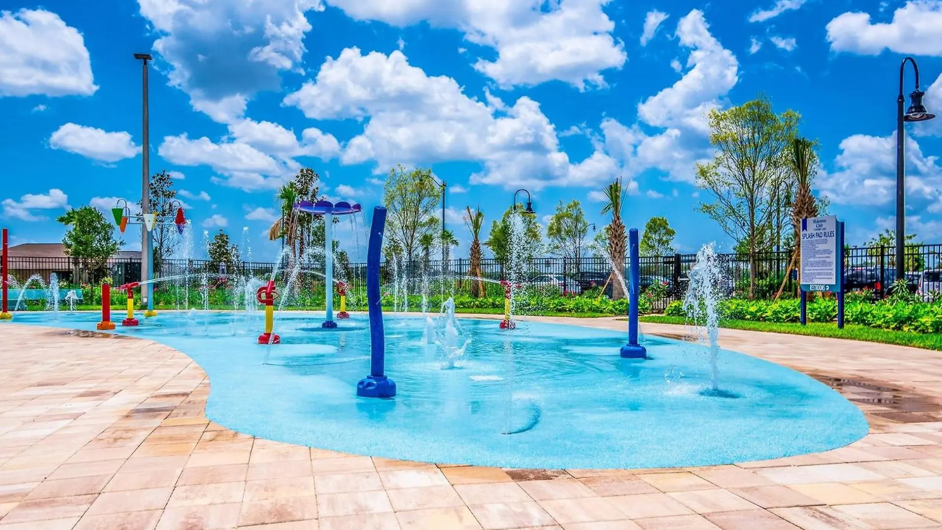 Storey Lake-4 Bedroom Townhome W/splashpool-1633st