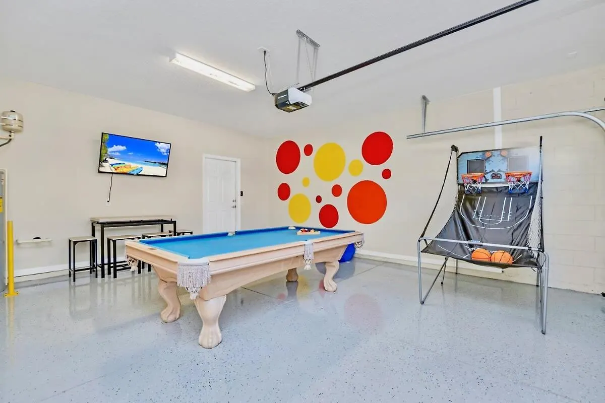 Holiday home Make Memories Lakeside Villa-pool-spa-prime