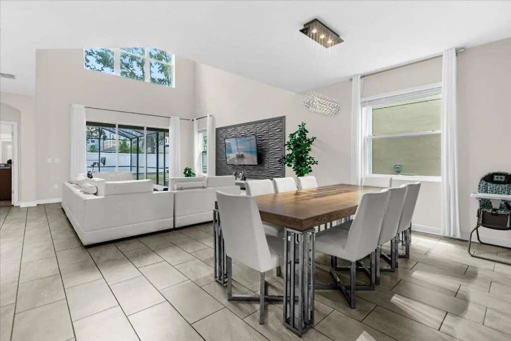 5 Bedrroms- 5 Bathrooms- Storey 2739 Bd Holiday home