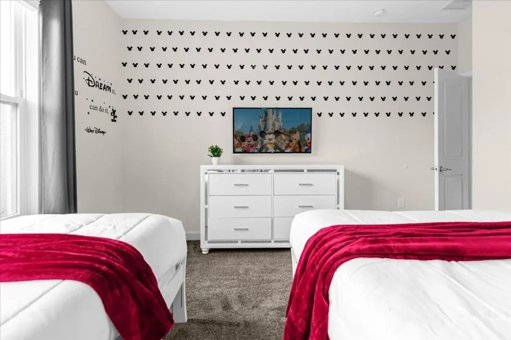 5 Bedrroms- 5 Bathrooms- Storey 2739 Bd Holiday home Kissimmee