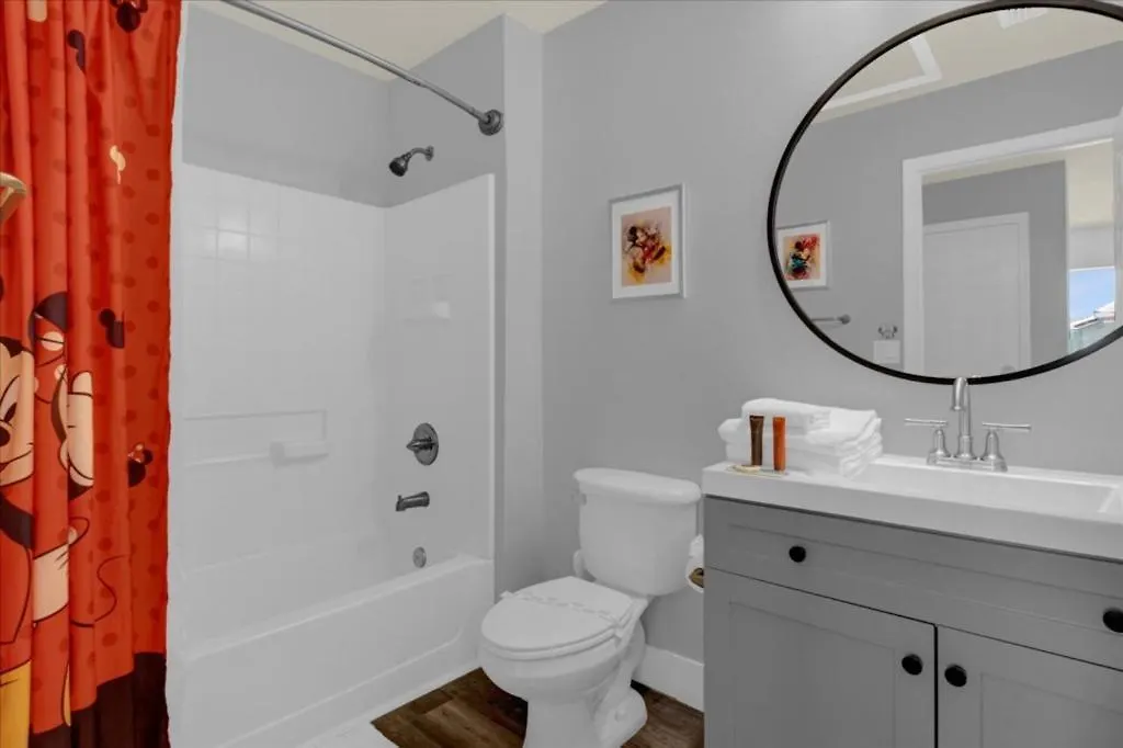 4 Bedroom- 3 Bathroom- Encantada 3150yl Holiday home