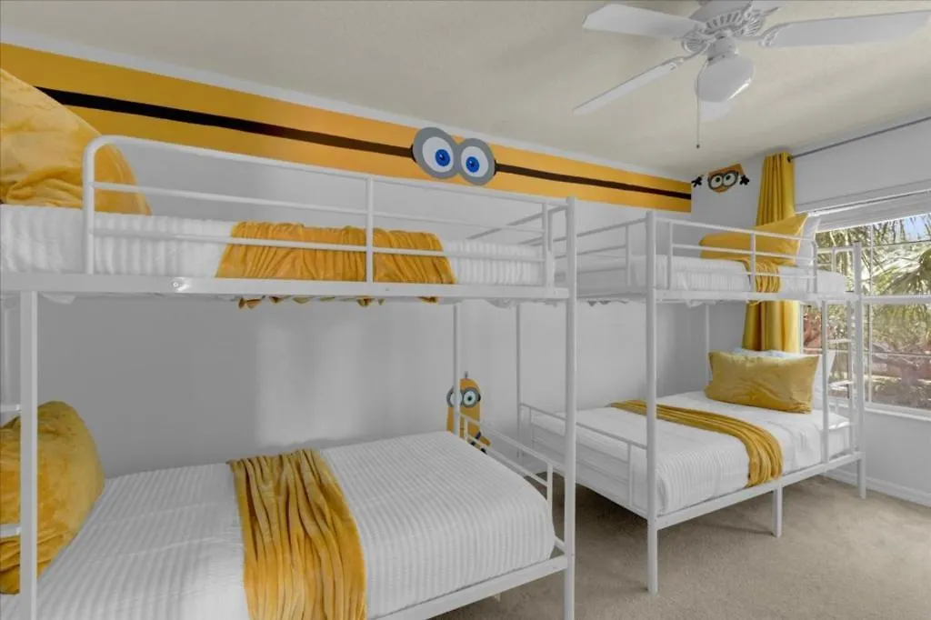 4 Bedroom- 3 Bathroom- Encantada 3150yl Holiday home *