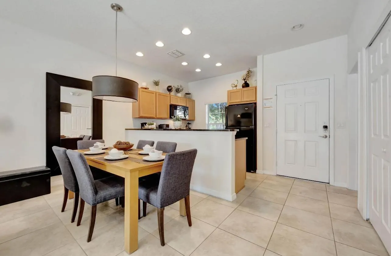 Holiday park Charming Townhome In Encantada Resort- 5 Miles From Disney! Kissimmee