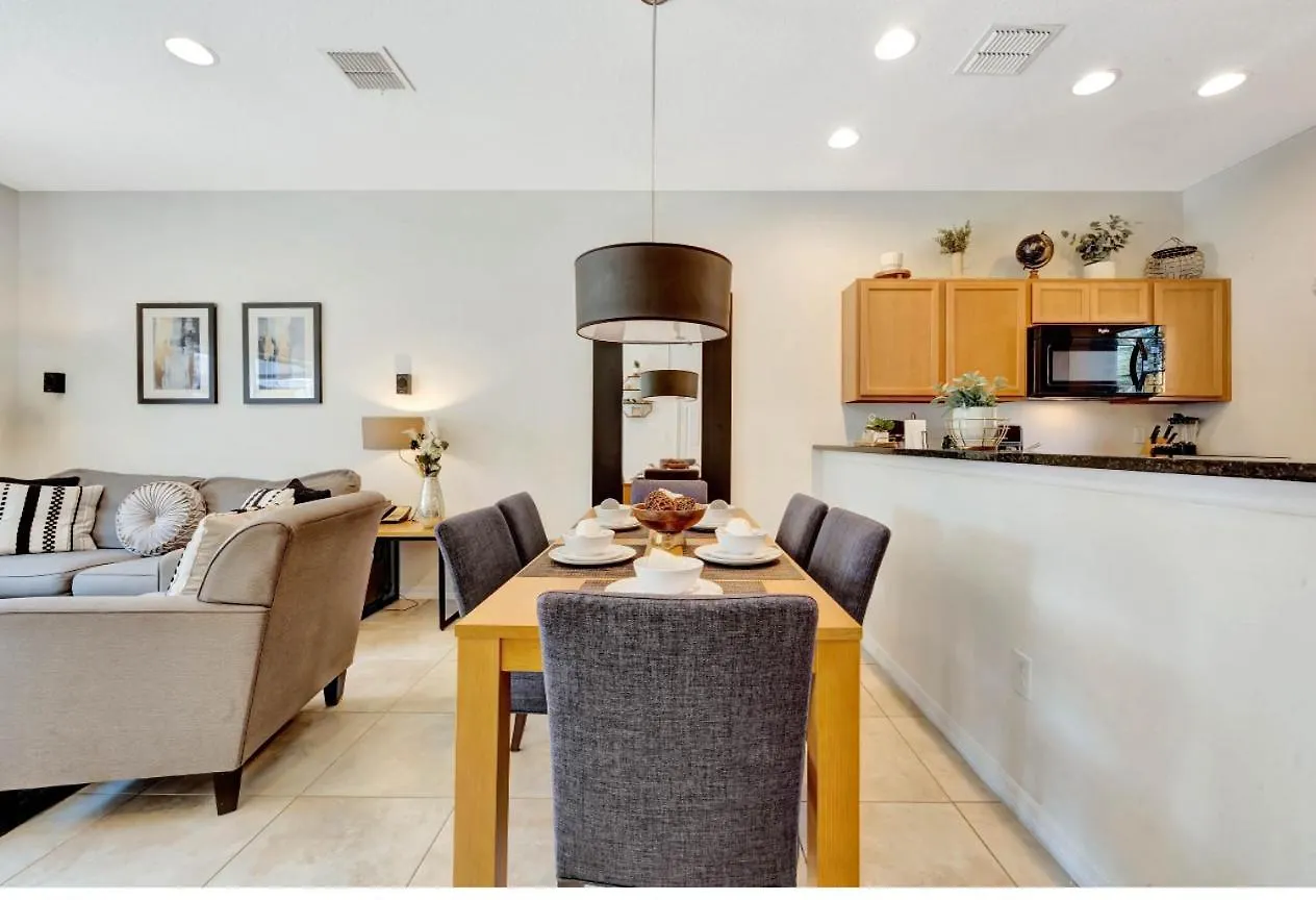 Charming Townhome In Encantada Resort- 5 Miles From Disney! Holiday park