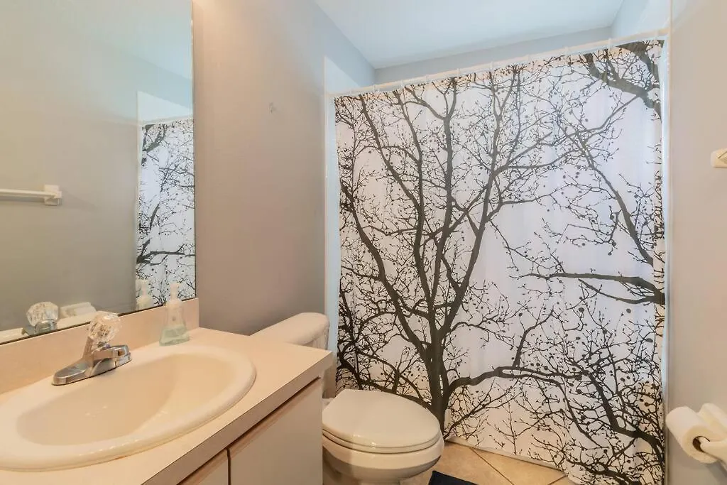 Spectacular, New Professional Decor, Near Dis, No Steps, Pool, Patio, Rates! Kissimmee