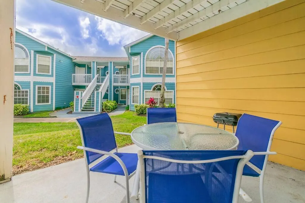 Spectacular, New Professional Decor, Near Dis, No Steps, Pool, Patio, Rates! Holiday home Kissimmee