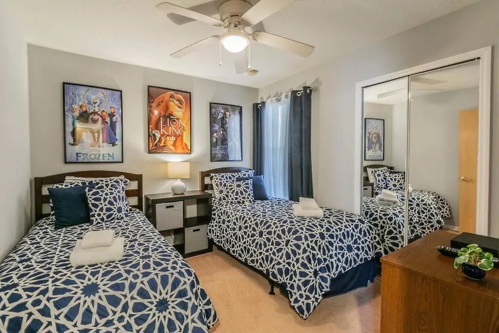 Spectacular, New Professional Decor, Near Dis, No Steps, Pool, Patio, Rates! Kissimmee