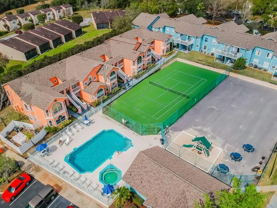 Spectacular, New Professional Decor, Near Dis, No Steps, Pool, Patio, Rates! * Kissimmee