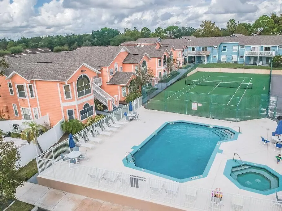 Spectacular, New Professional Decor, Near Dis, No Steps, Pool, Patio, Rates! Holiday home *