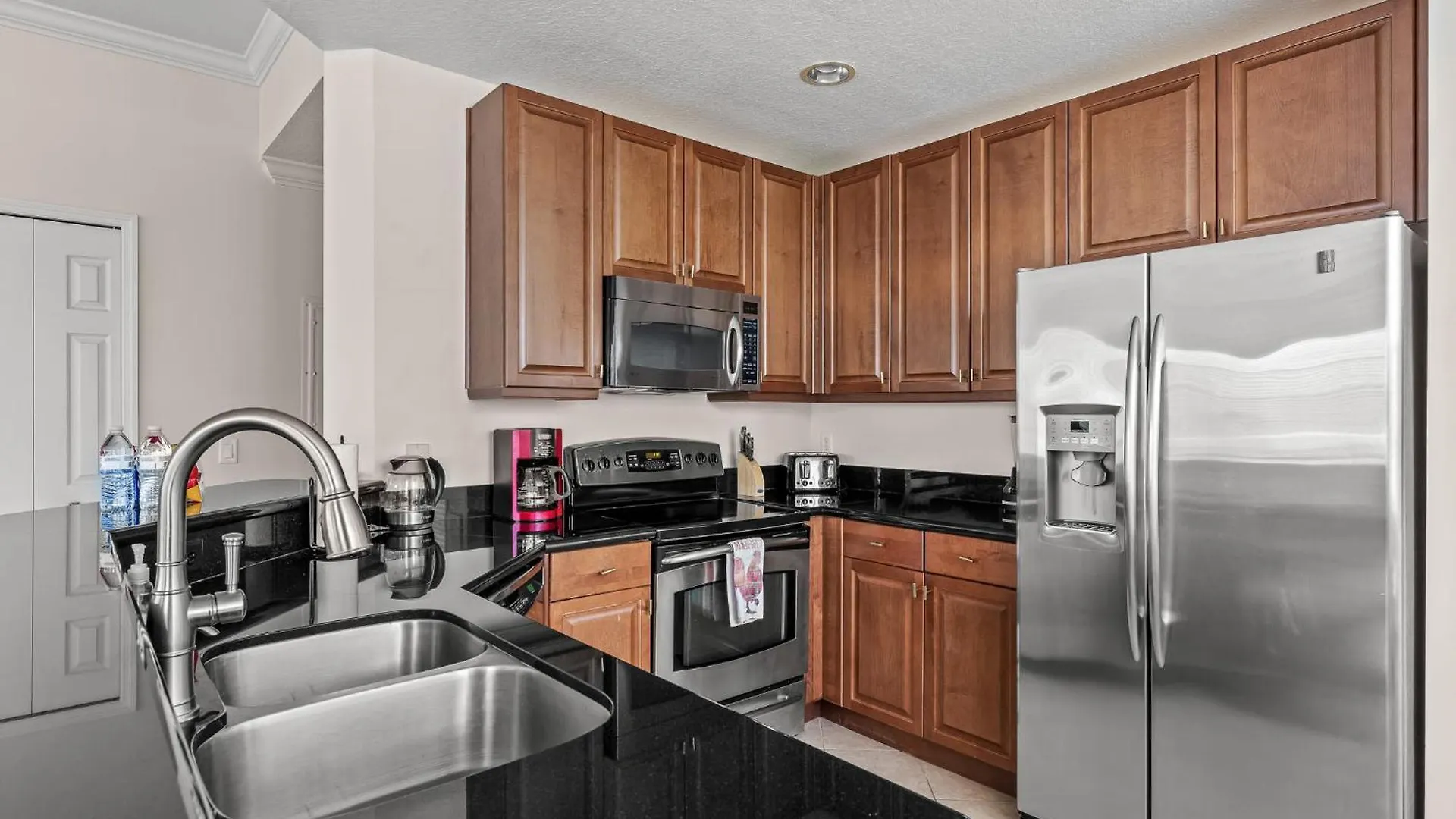 Apartment Exclusive Reunion Stunning View Only 6mi To