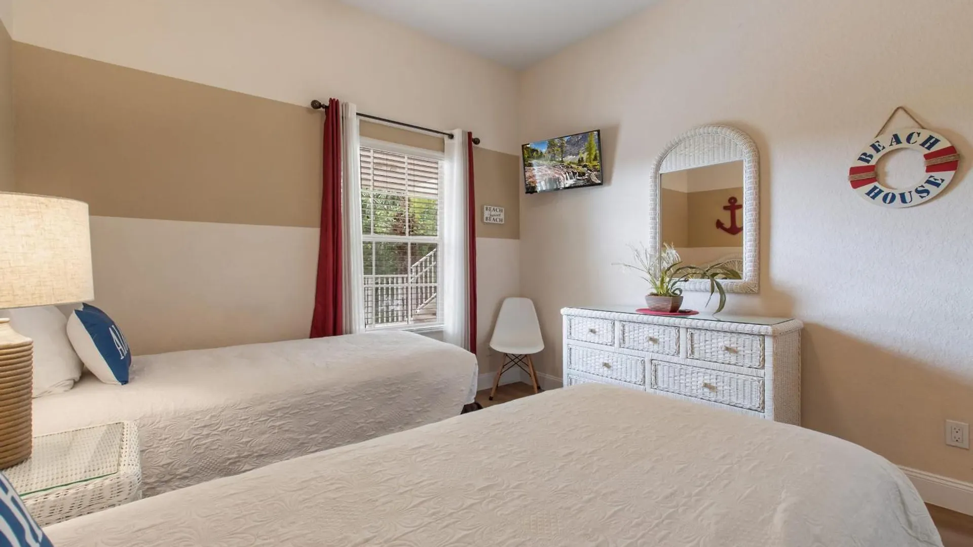 Newly Renovated Beautiful Second Floor In Bahama Bay * Kissimmee