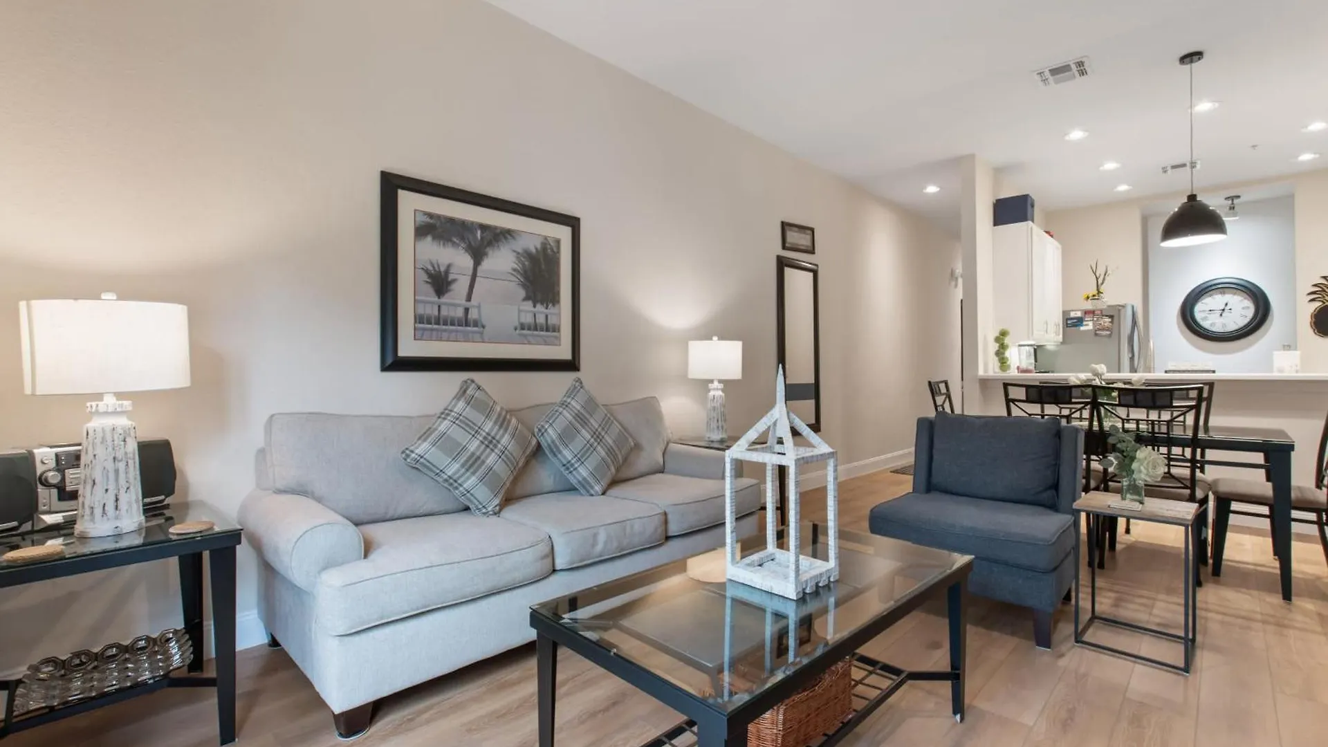 Newly Renovated Beautiful Second Floor In Bahama Bay Holiday home