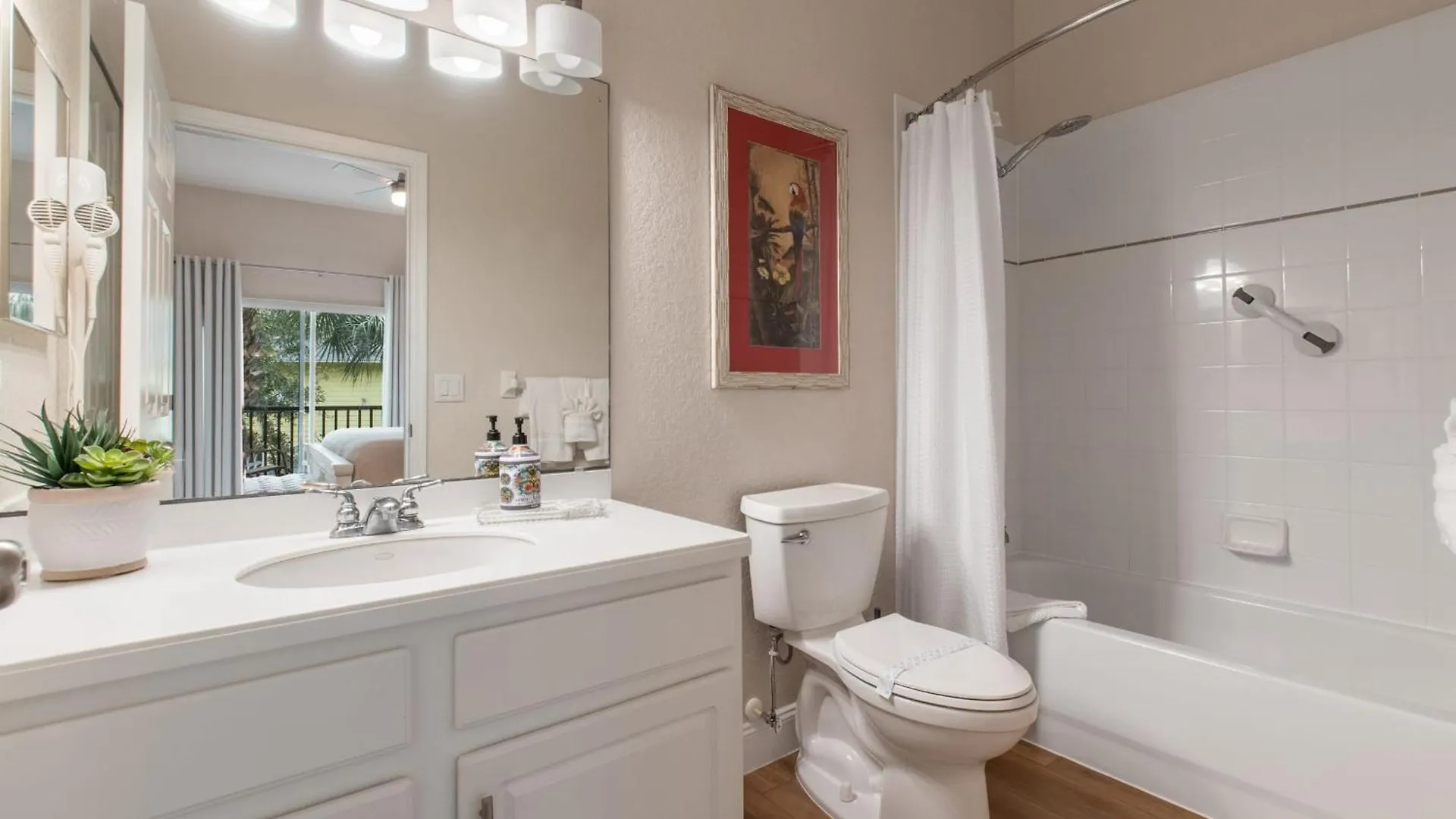 Newly Renovated Beautiful Second Floor In Bahama Bay Holiday home Kissimmee