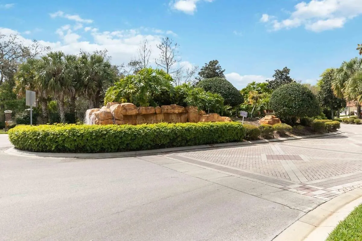 Luxurious 5br Your Getaway Holiday home